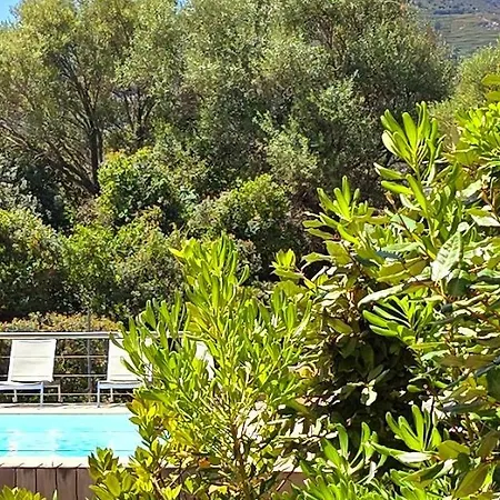 Cala Di L'oru 3* LʼÎle-Rousse