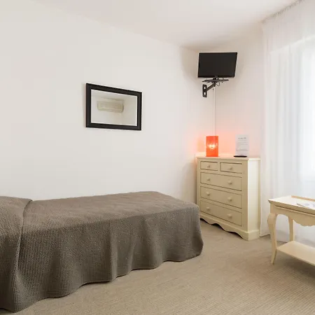 ホテル Cala Di L'oru