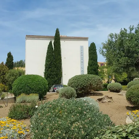 Cala Di L'oru 3* LʼÎle-Rousse