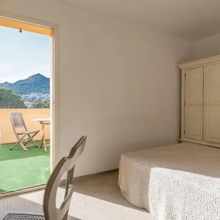 ホテル Cala Di L'oru