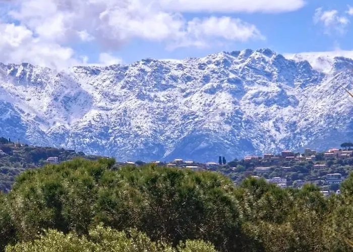 Cala Di L'oru Hotel LʼÎle-Rousse