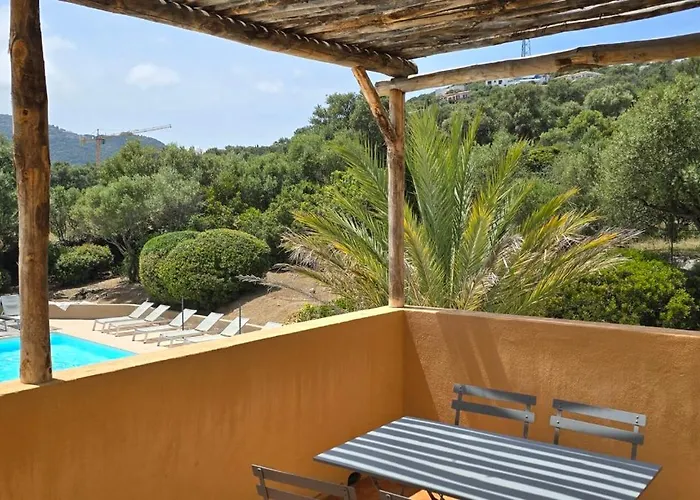 Cala Di L'oru Hotel L'Ile-Rousse (Corsica)