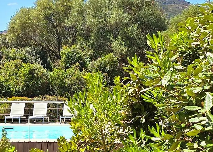 Cala Di L'oru 3* LʼÎle-Rousse