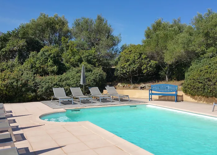 Hotel Cala Di L'oru 3*