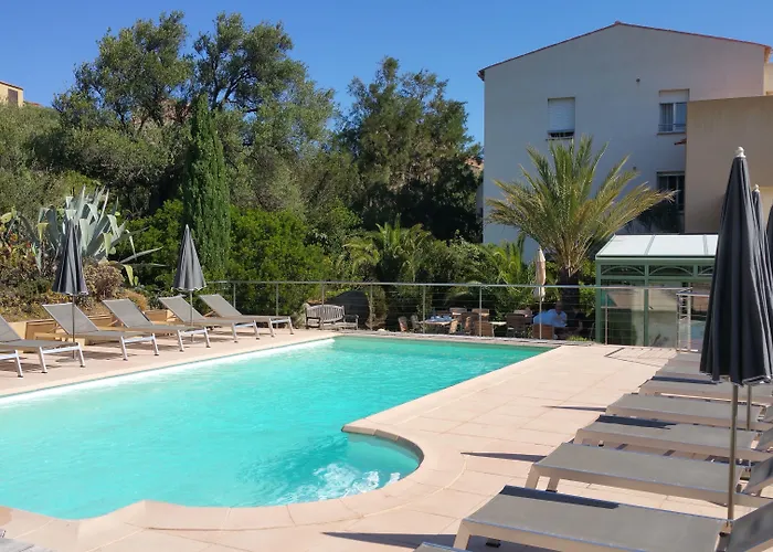 Hotel Cala Di L'oru LʼÎle-Rousse