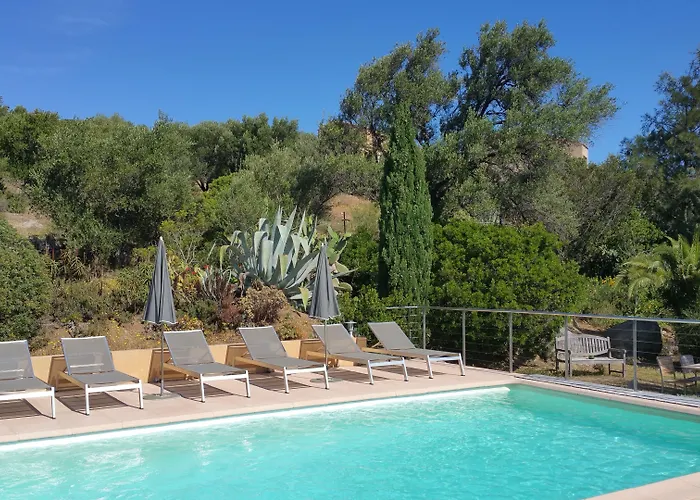 Cala Di L'oru Hotel 3*