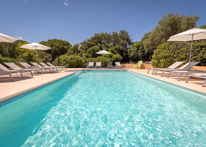 Cala Di L'oru L'Ile-Rousse (Corsica)