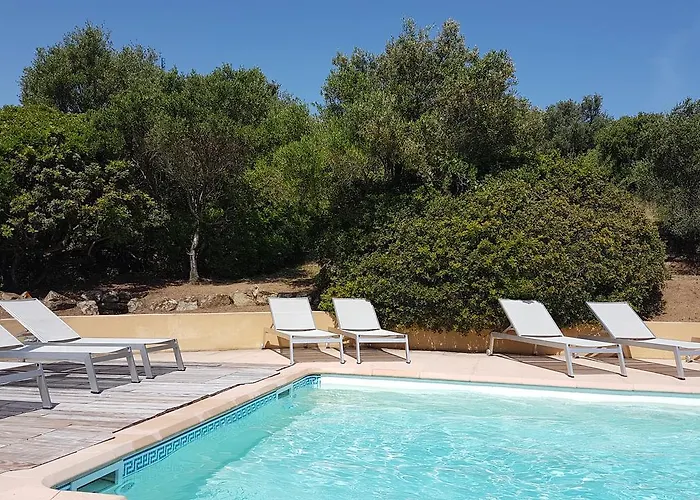 Hotel Cala Di L'oru LʼÎle-Rousse